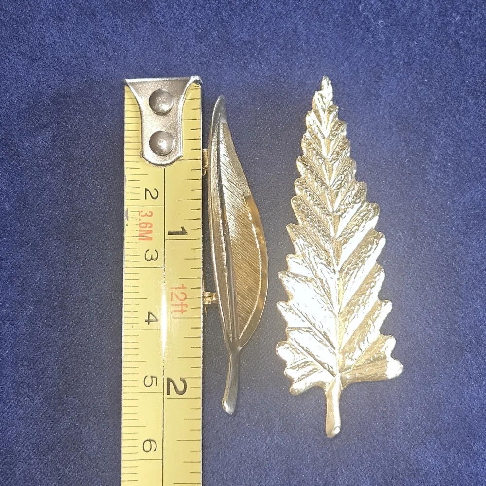 Vintage pair leaf
